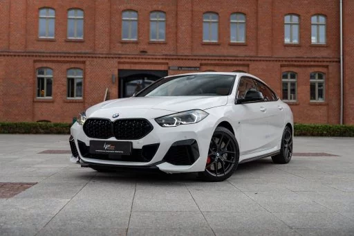 BMW M235