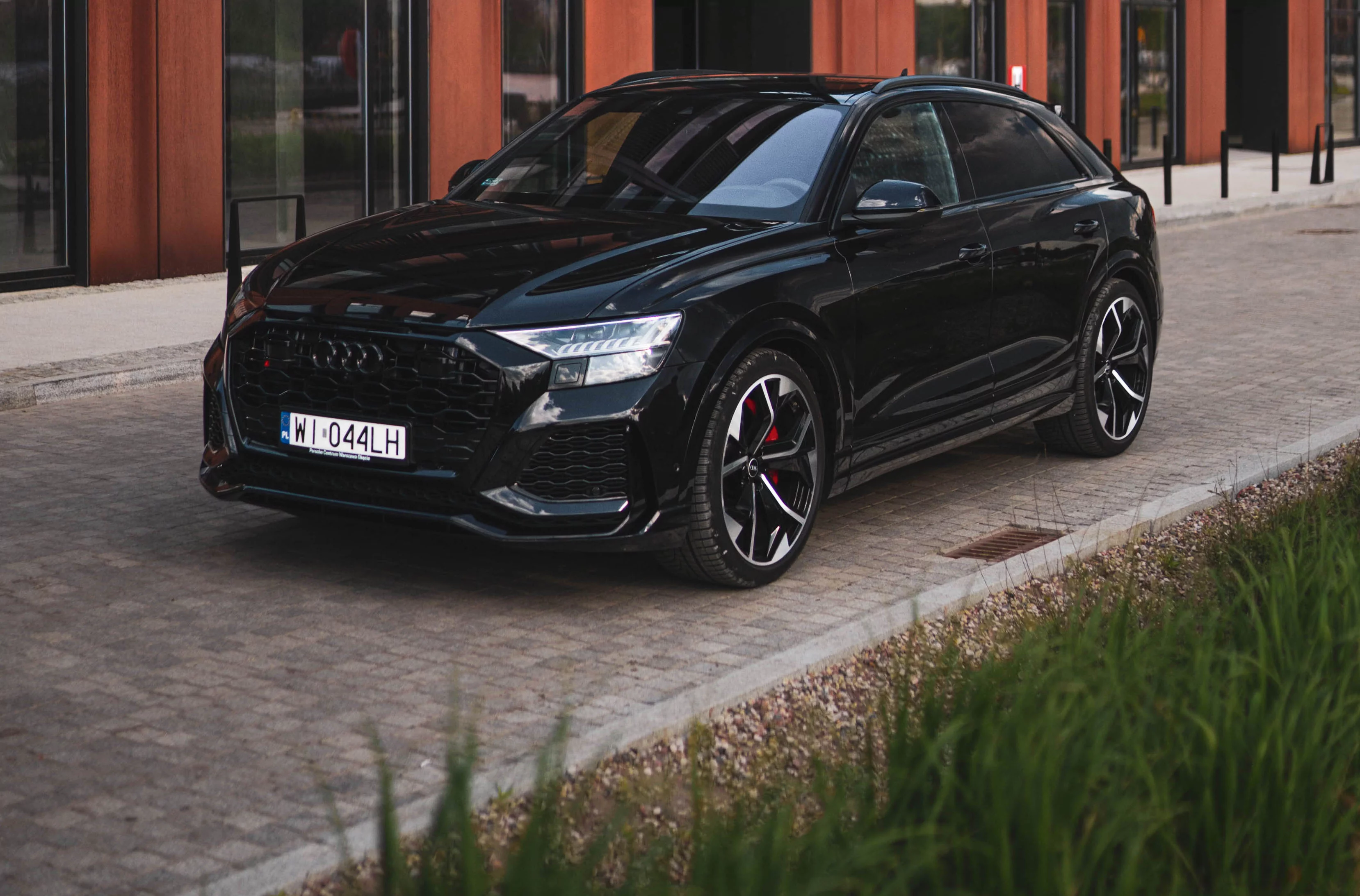 Audi RSQ8